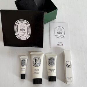 New Diptyque amenity kit for Qatar Airways in Philosykos fragrance